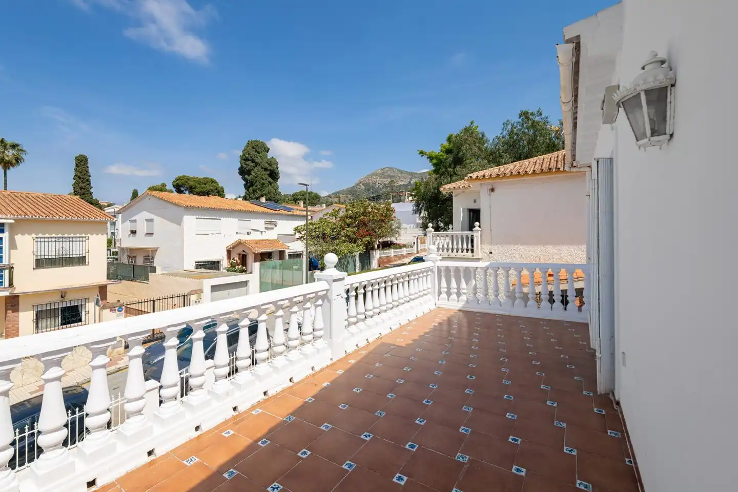 Vista exterior de Casa o xalet en venda en Málaga amb Jardí privat, Terrassa i Piscina