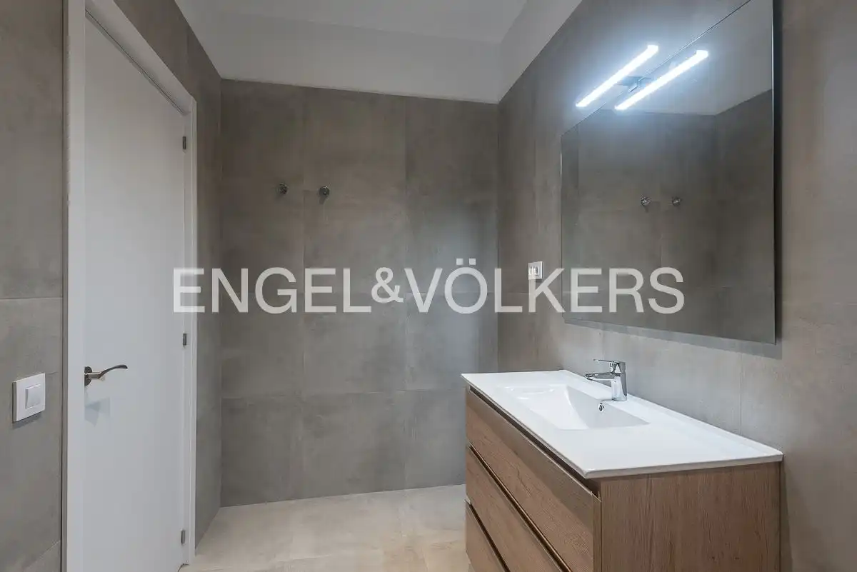 Flat with terrace to rent in Ciutat Vella, imagen 15
