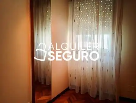 Habitación de Piso de alquiler en Culleredo con Calefacción, Terraza y Trastero