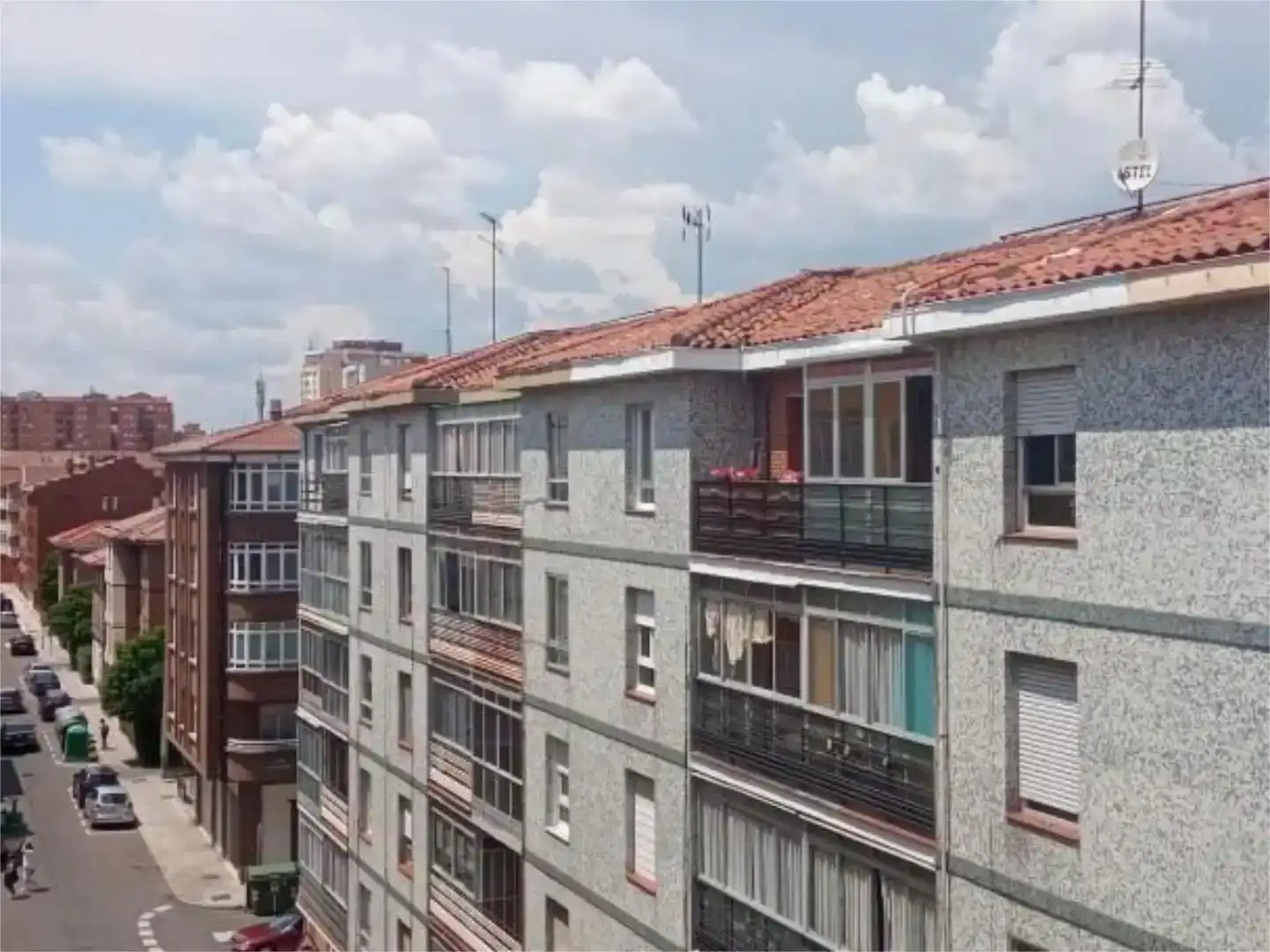 Vista exterior de Pis en venda en Trobajo del Camino