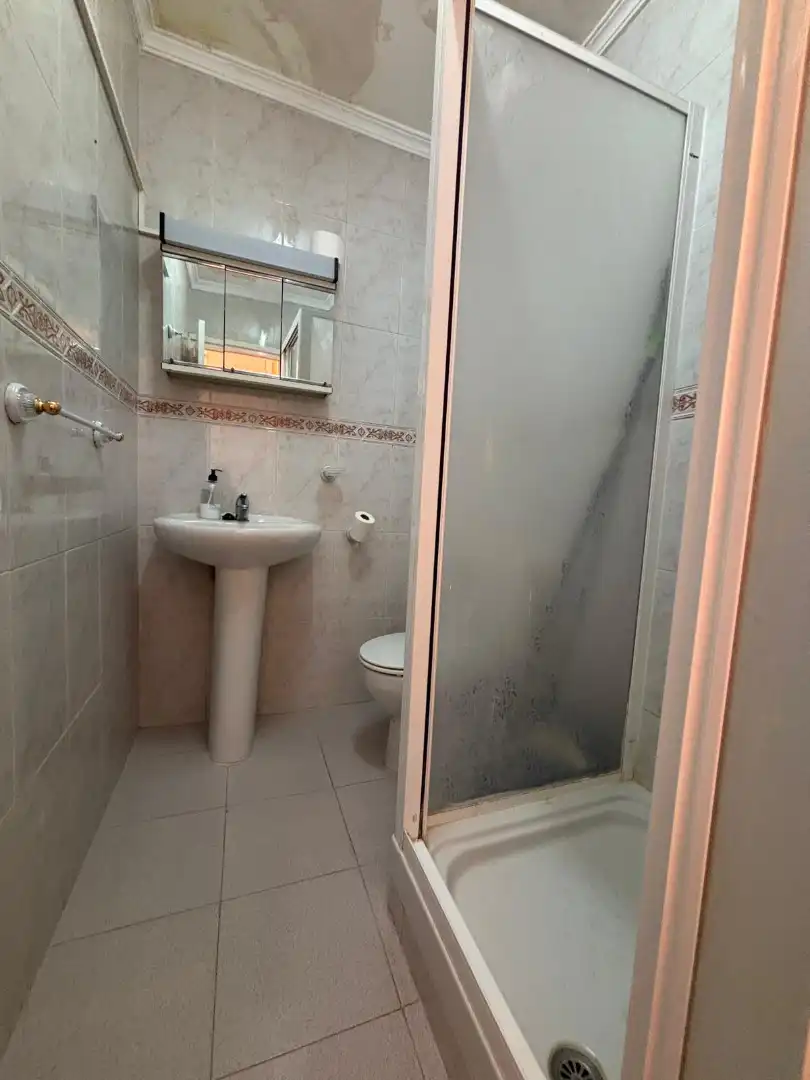 Bany de Estudi en venda en Benalmádena amb Terrassa, Moblat i Piscina comunitària