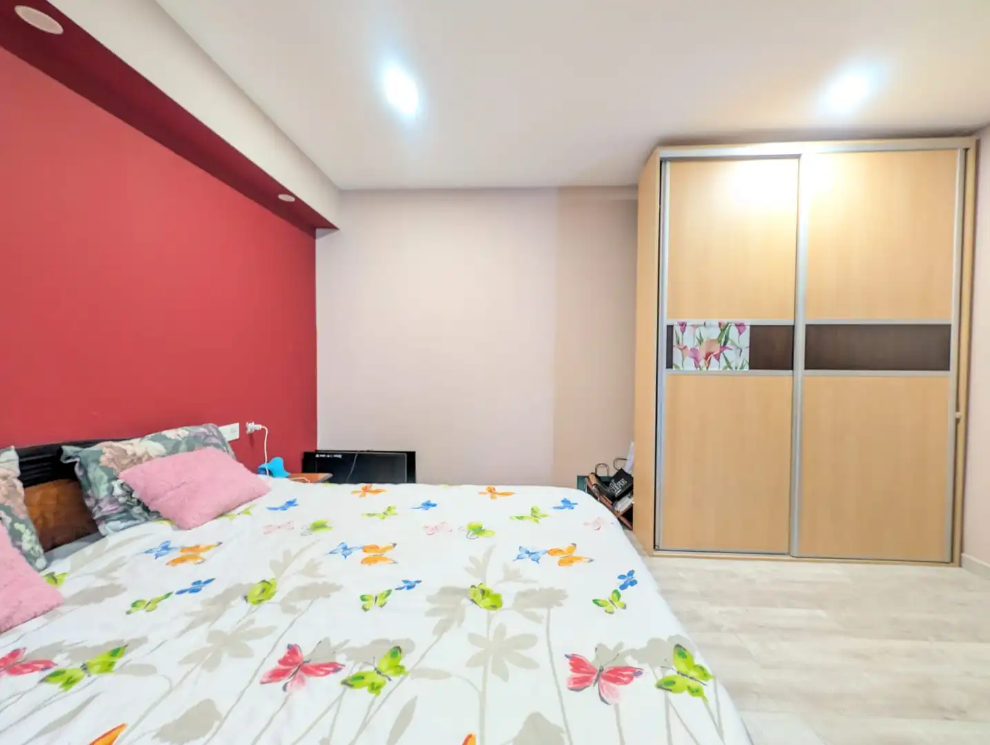 Dormitori de Casa o xalet en venda en Zaragoza amb Aire condicionat, Terrassa i Moblat
