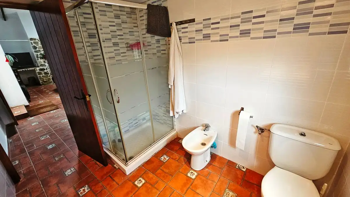 Badezimmer von Grundstücke zum Verkauf in Almonaster la Real