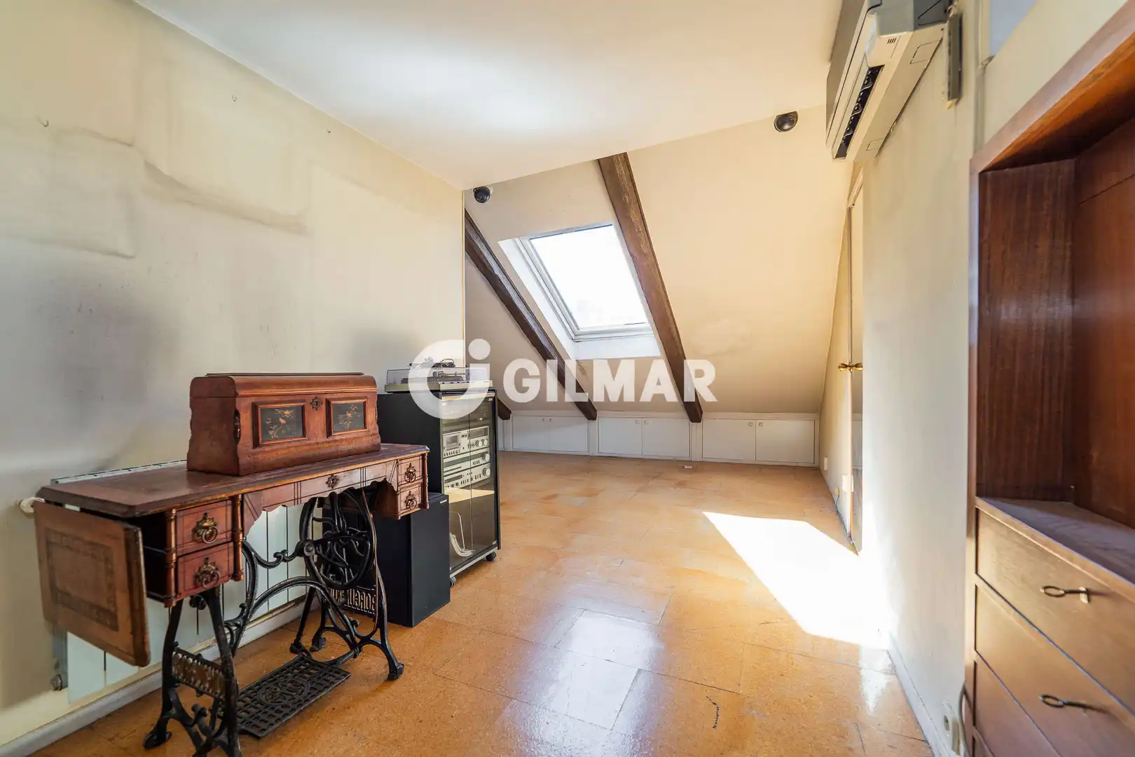 Habitación de Ático en venta en Ciudad Lineal