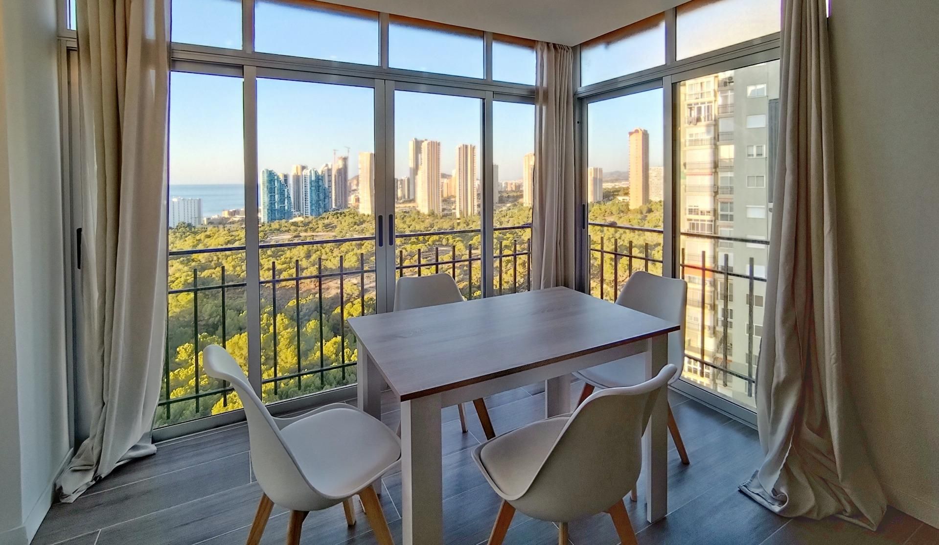 Dining room of Flat for sale in Benidorm  with Air Conditioner, Private garden and Community pool