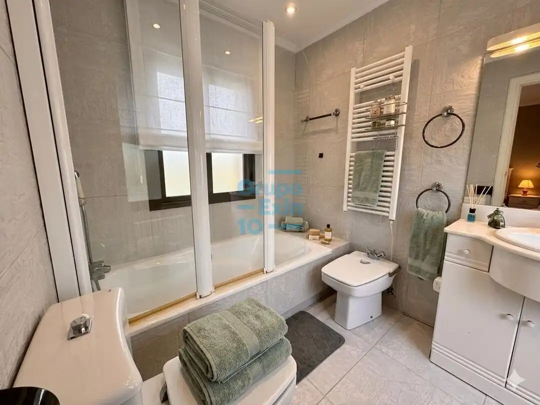 Baño de Casa o chalet en venta en Hondarribia con Jardín privado, Terraza y Trastero