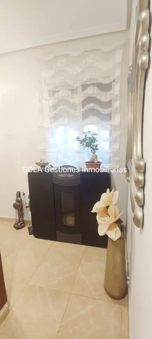 Flat with terrace for sale in Calle Huerta Alta, imagen 2