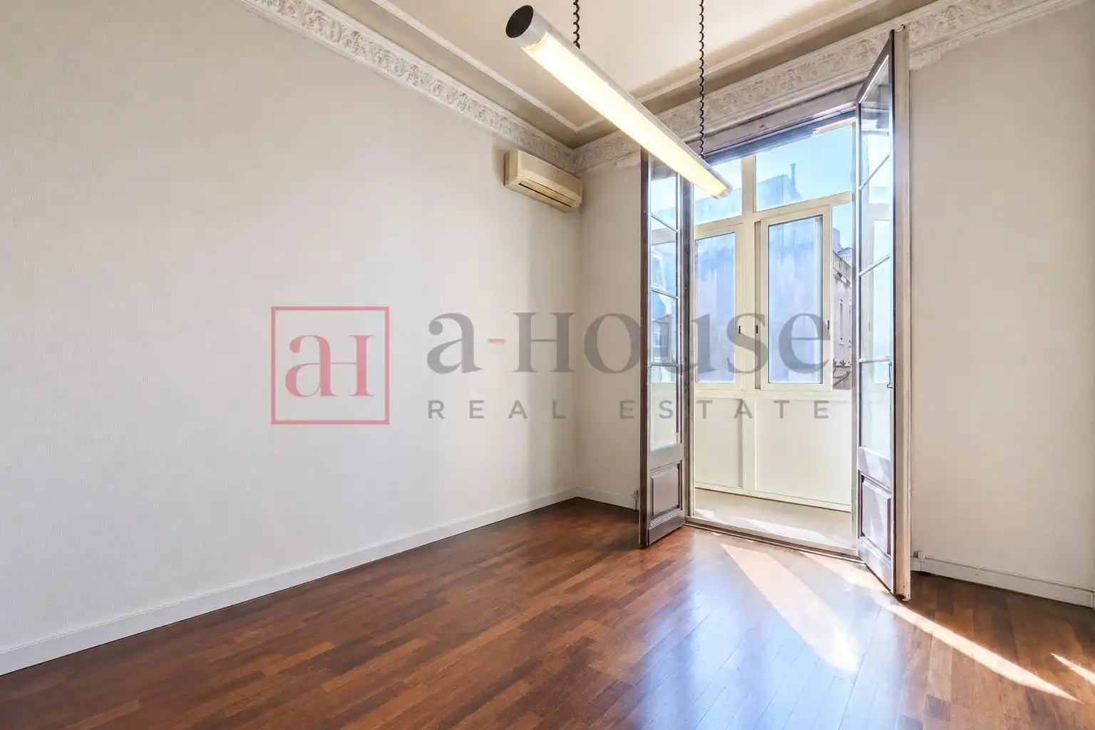 Appartamento con terrazza in vendita a Carrer de Casp, imagen 20