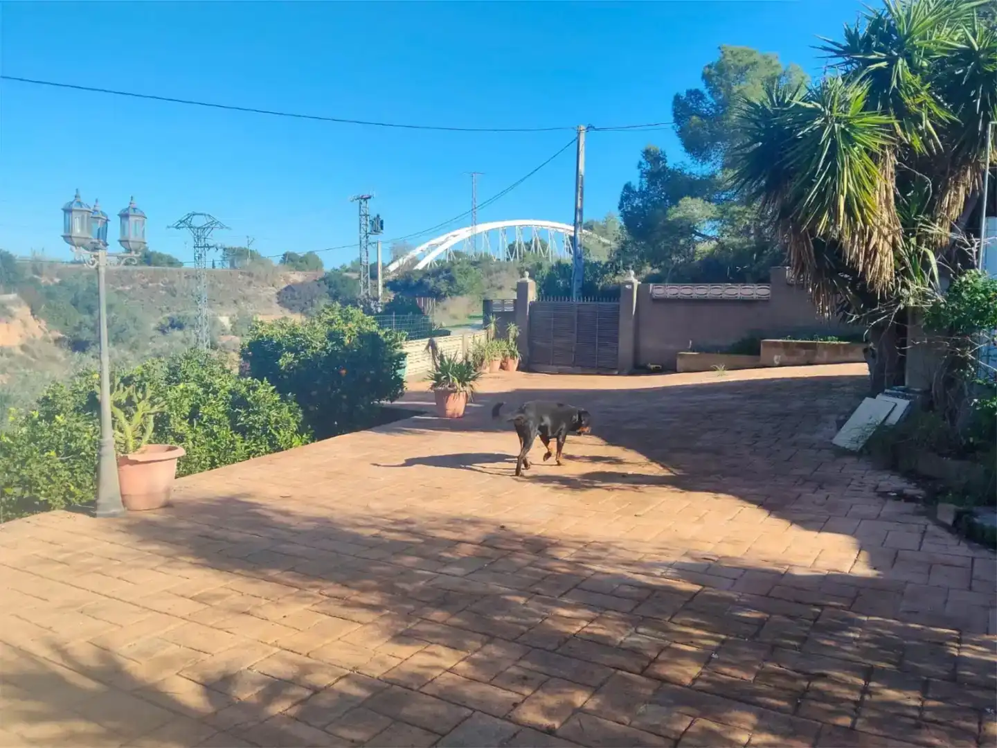 Vista exterior de Casa o xalet en venda en Riba-roja de Túria amb Aire condicionat i Piscina