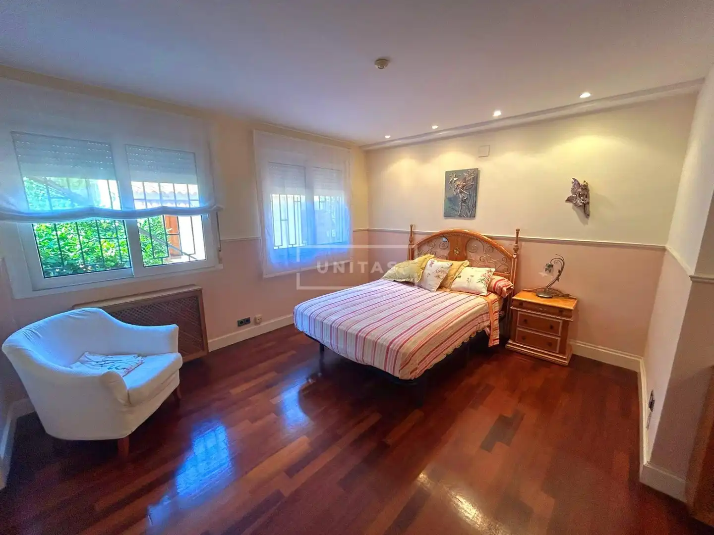 Dormitori de Casa o xalet en venda en Alicante / Alacant amb Aire condicionat, Jardí privat i Terrassa