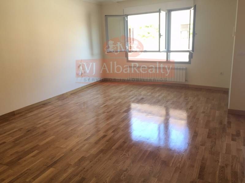 Bedroom of Single-family semi-detached to rent in  Albacete Capital  with Heating, Parquet flooring and Balcony