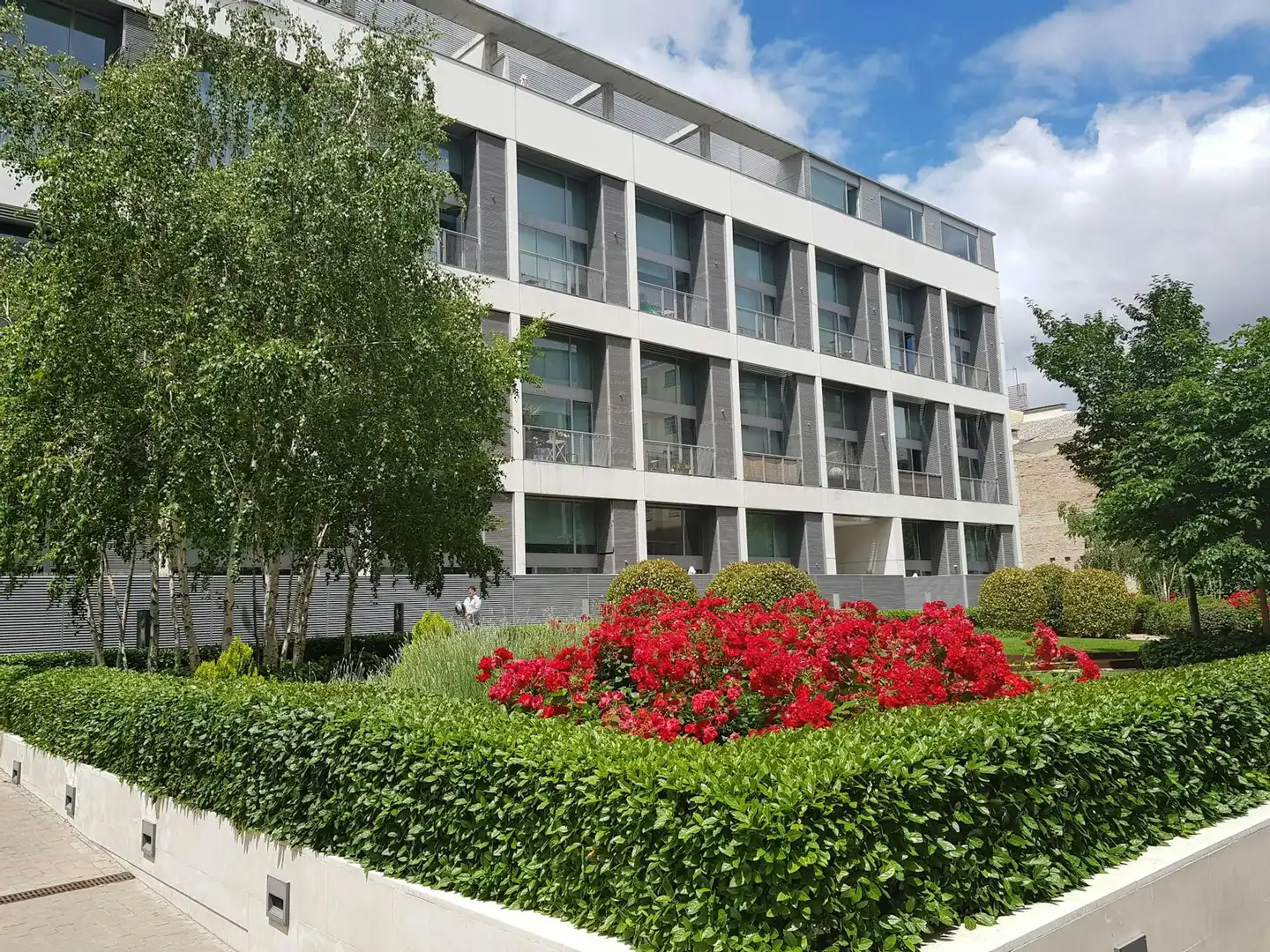 Vista exterior de Pis de lloguer en Madrid amb Aire condicionat, Calefacció i Jardí privat
