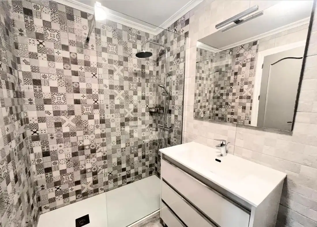 Bathroom of Flat for sale in La Nucia  with Air Conditioner, Private garden and Storage room