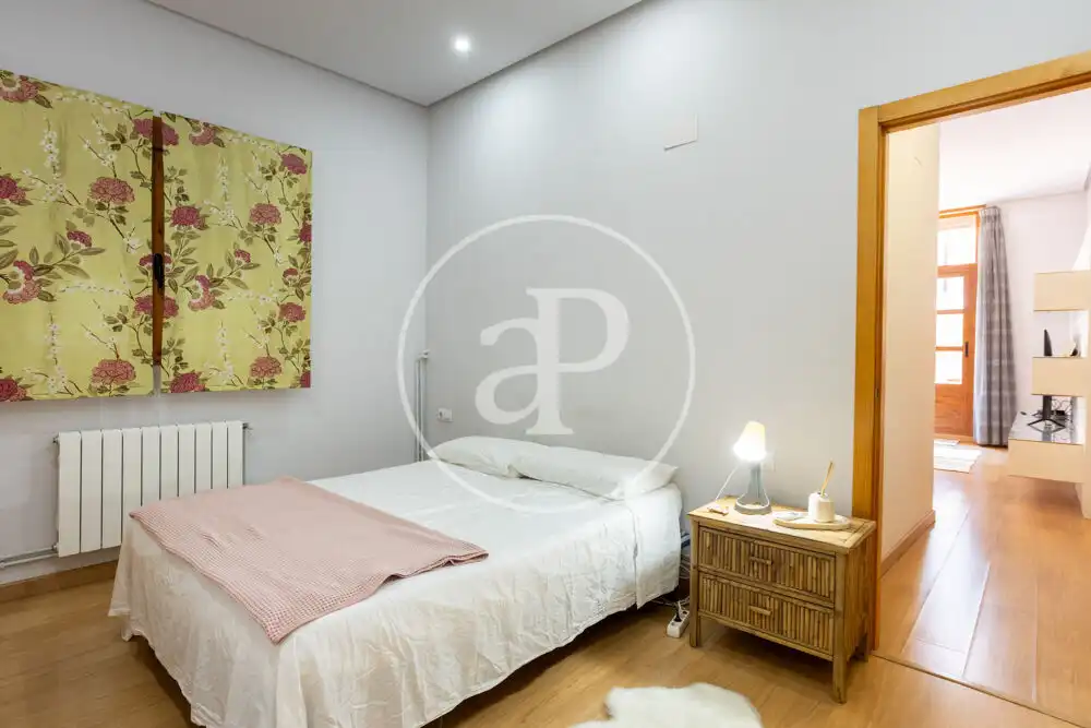 Schlafzimmer von Wohnung zur Miete in Valencia mit Klimaanlage, Heizung und Möbliert