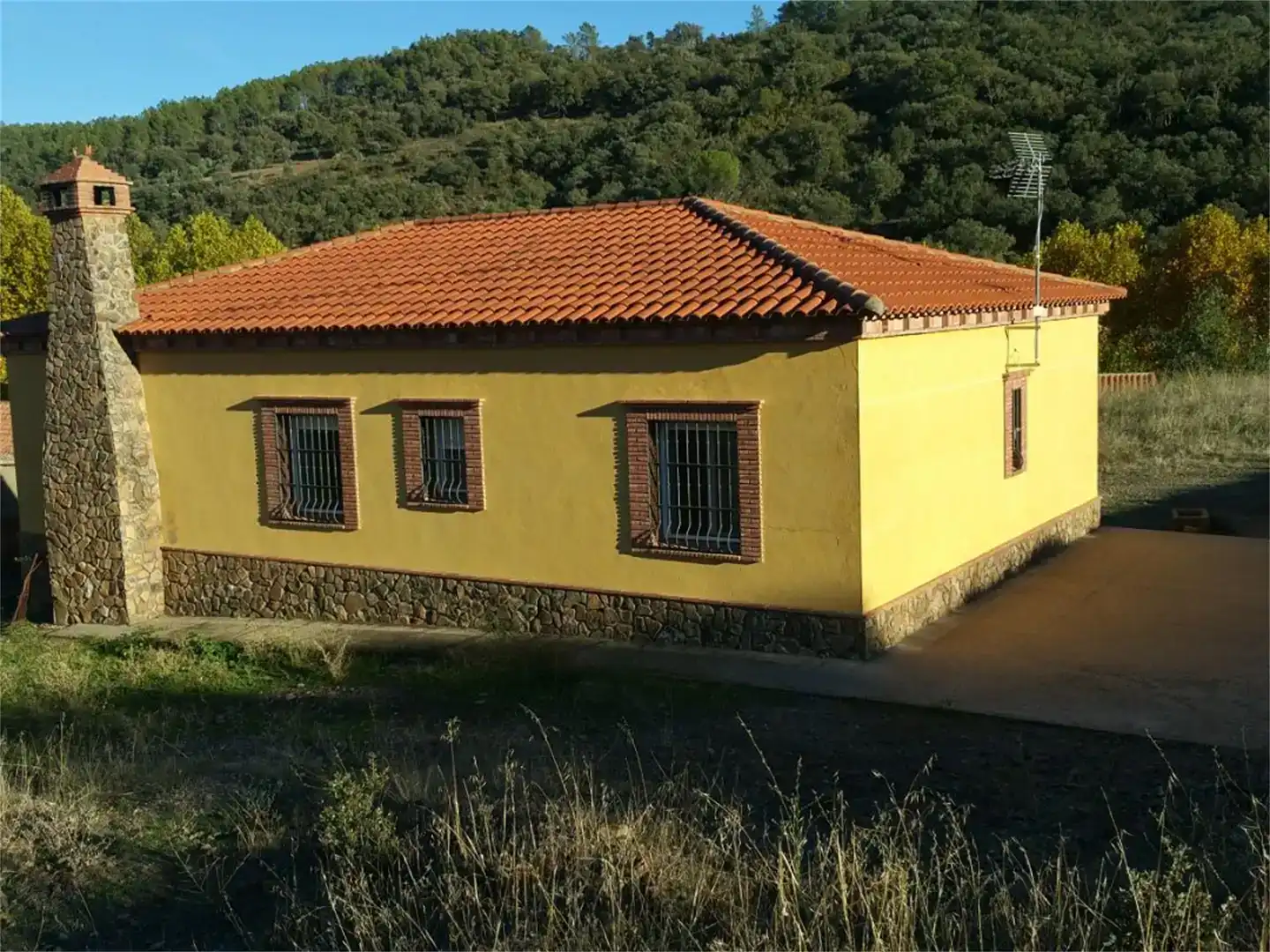 Vista exterior de Casa o chalet en venta en Anchuras con Jardín privado, Trastero y Amueblado
