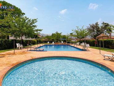 Casa pareada con balcón en venta en DR MARAÑON