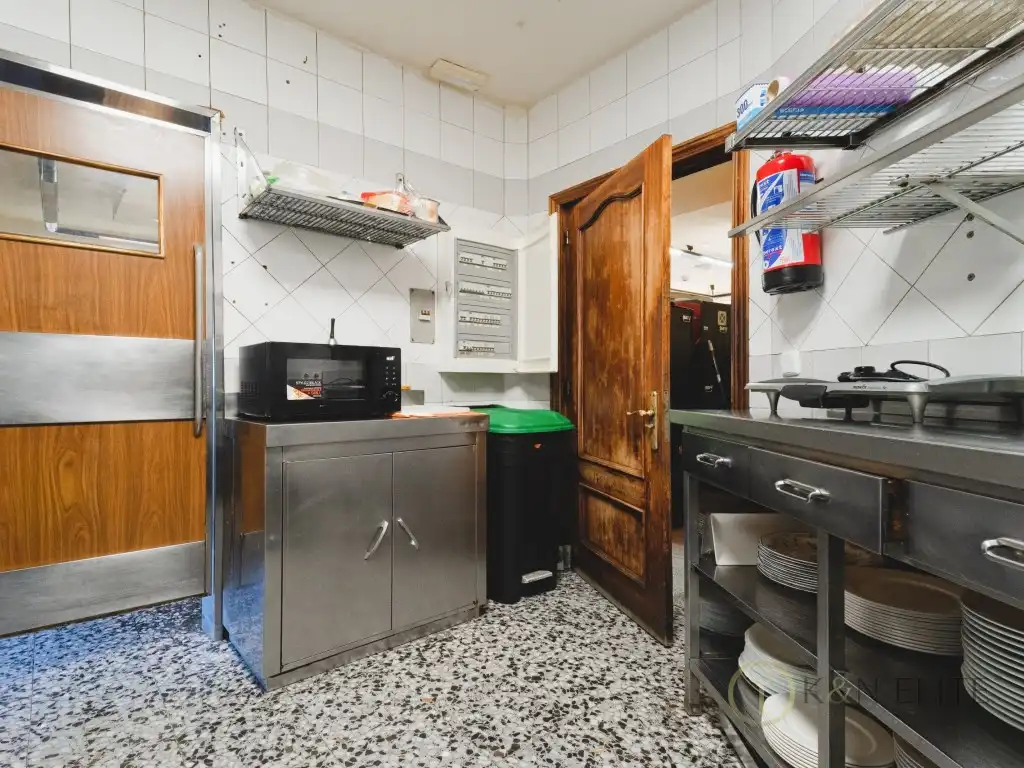 Local comercial en venta en Avenida Monteclaro, imagen 9