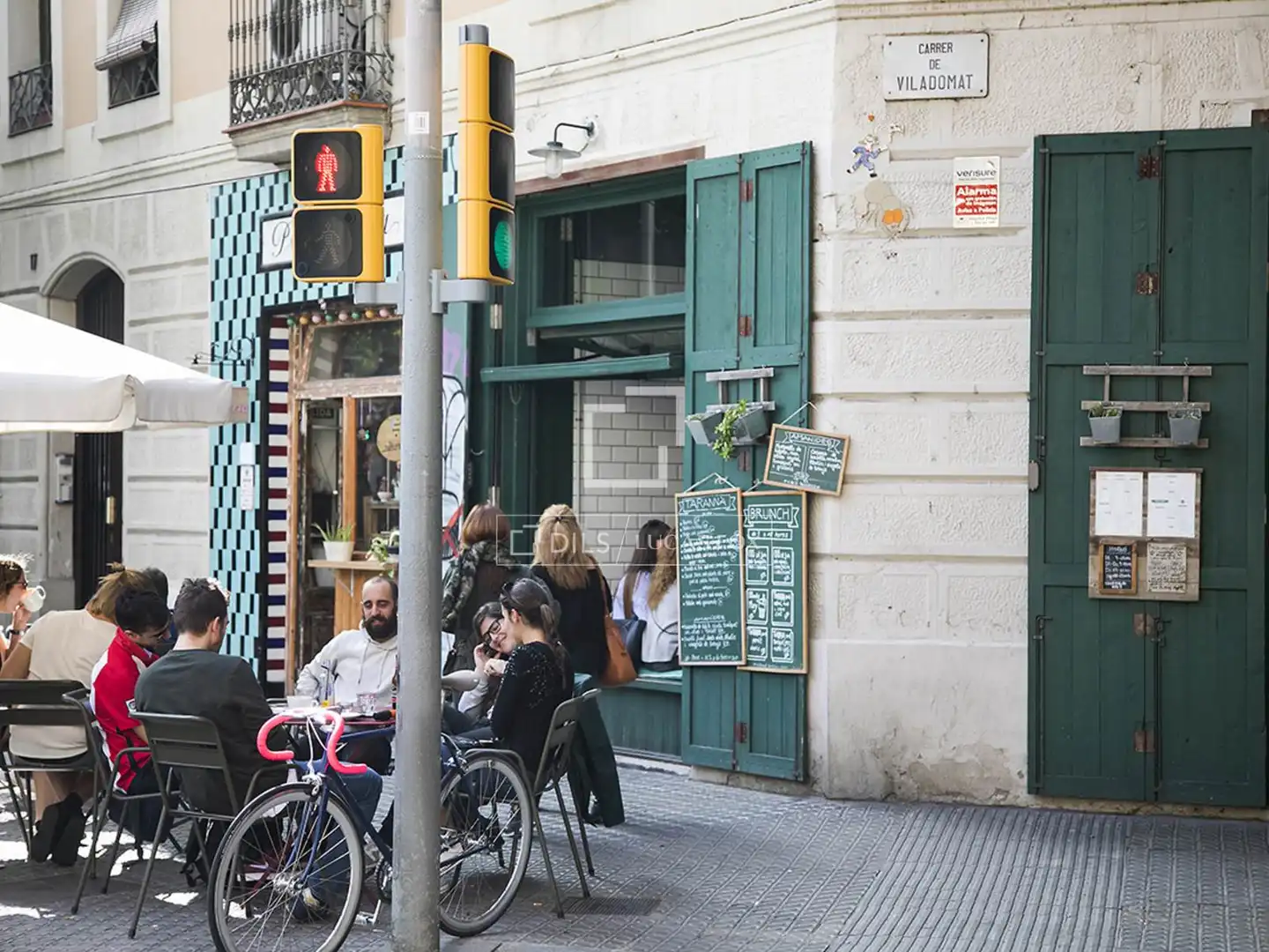 Vista exterior de Piso en venta en Barcelona con Aire acondicionado y Balcón