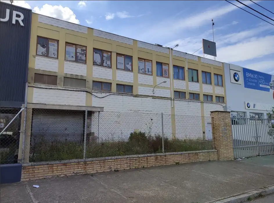 Exterior view of Industrial buildings for rent in Sevilla