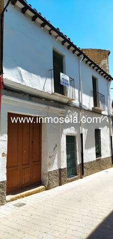 Casa-chalet en Venta en Calle Barrionuevo en Torreperogil