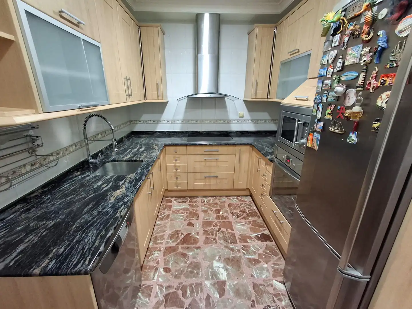 Cocina de Casa o chalet en venta en Alcázar de San Juan con Aire acondicionado, Calefacción y Terraza