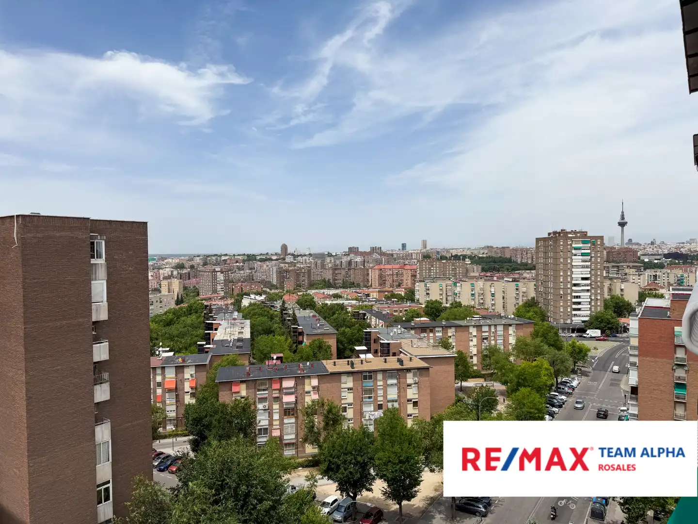 Vista exterior de Pis en venda en Madrid amb Aire condicionat, Calefacció i Jardí privat