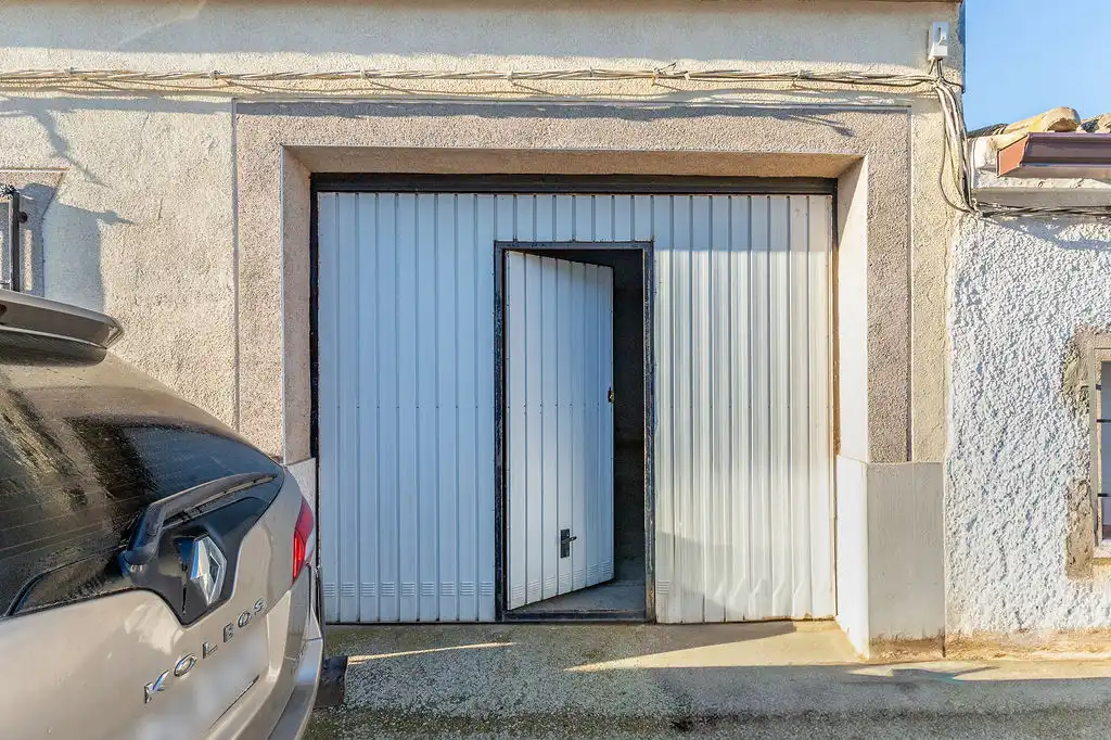 Parking de Casa o chalet en venta en La Puebla de Montalbán