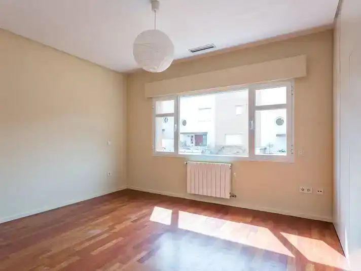 Dormitori de Casa o xalet en venda en  Madrid Capital