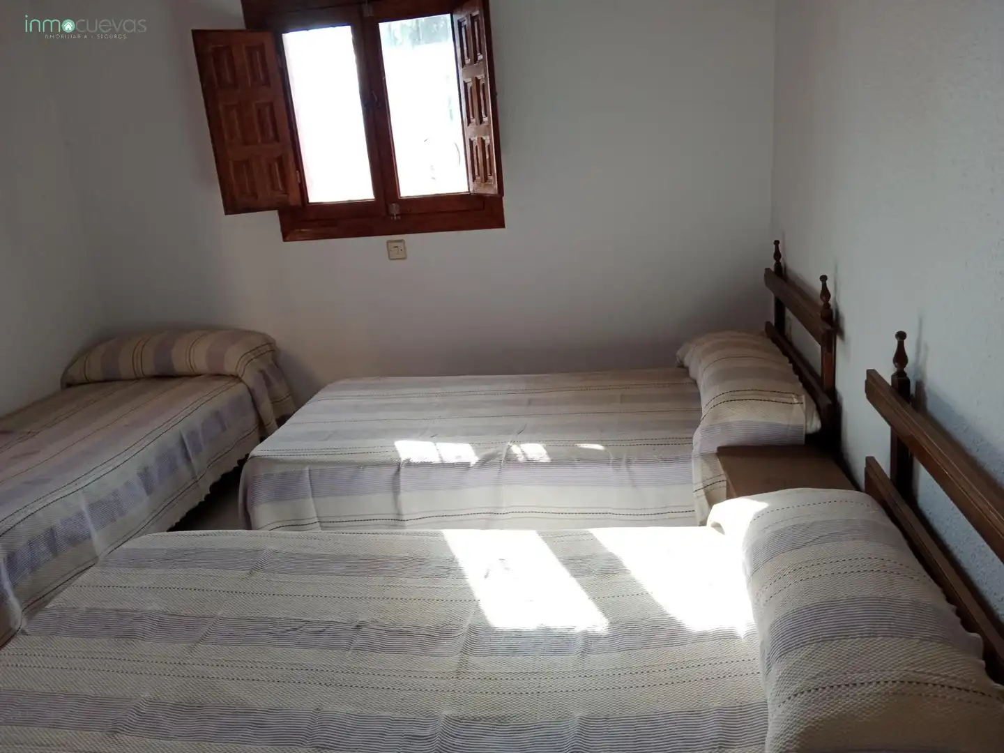 Habitación de Edificio en venta en Los Gallardos