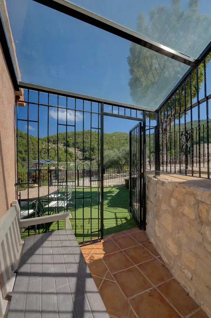 Terrassa de Finca rústica en venda en Torremanzanas / La Torre de les Maçanes amb Jardí privat, Terrassa i Traster