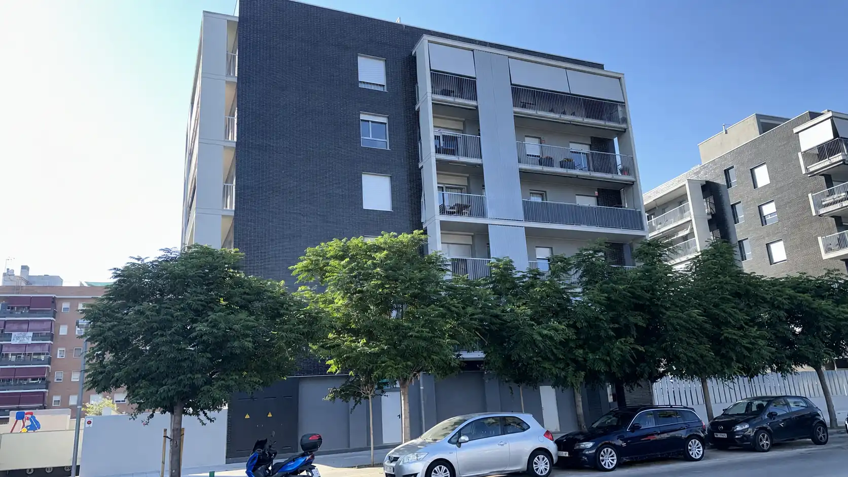 Vista exterior de Garaje en venta en Viladecans