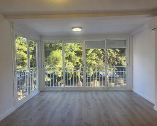 Dormitori de Apartament en venda en Benidorm amb Aire condicionat, Jardí privat i Piscina