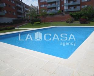 Swimming pool of Attic for sale in Rubí  with Terrace, Storage room and Swimming Pool