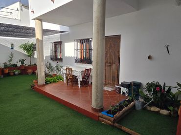 Casa amb balcó en venda a Calle Carlos Cano