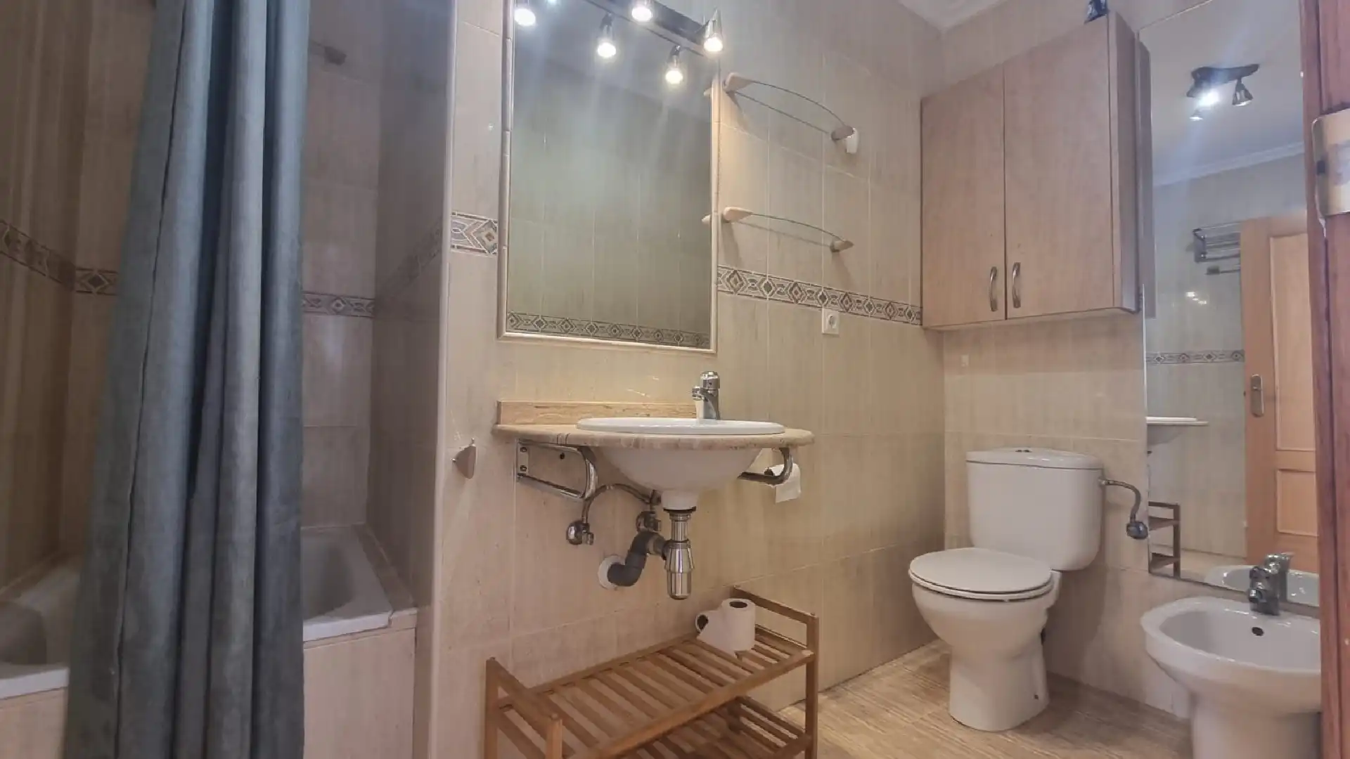 Badezimmer von Wohnungen zum Verkauf in Centro