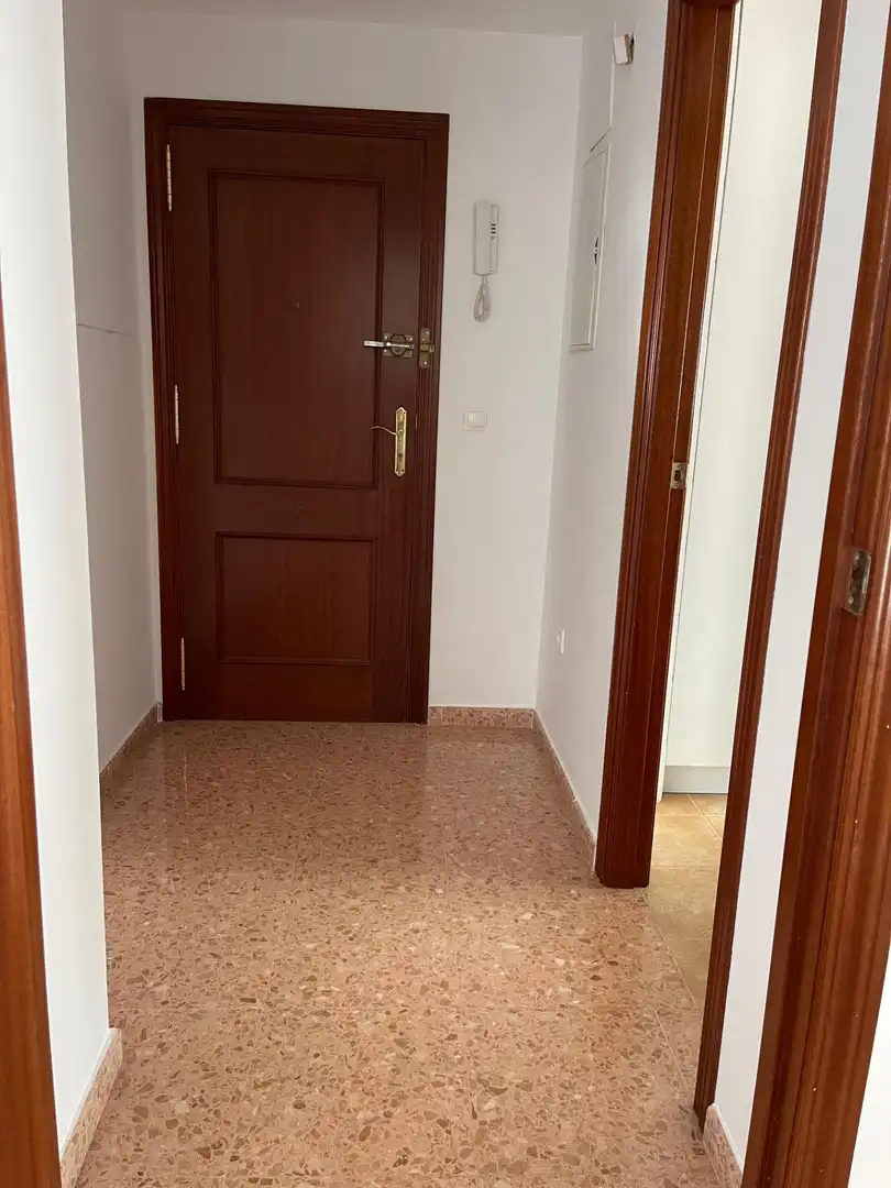 Wohnung zum Verkauf in Priego de Córdoba mit Terrasse, Abstellraum und Gemeinschaftspool