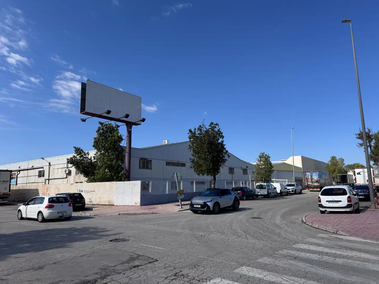 Exterior view of Industrial buildings for rent in Ceutí
