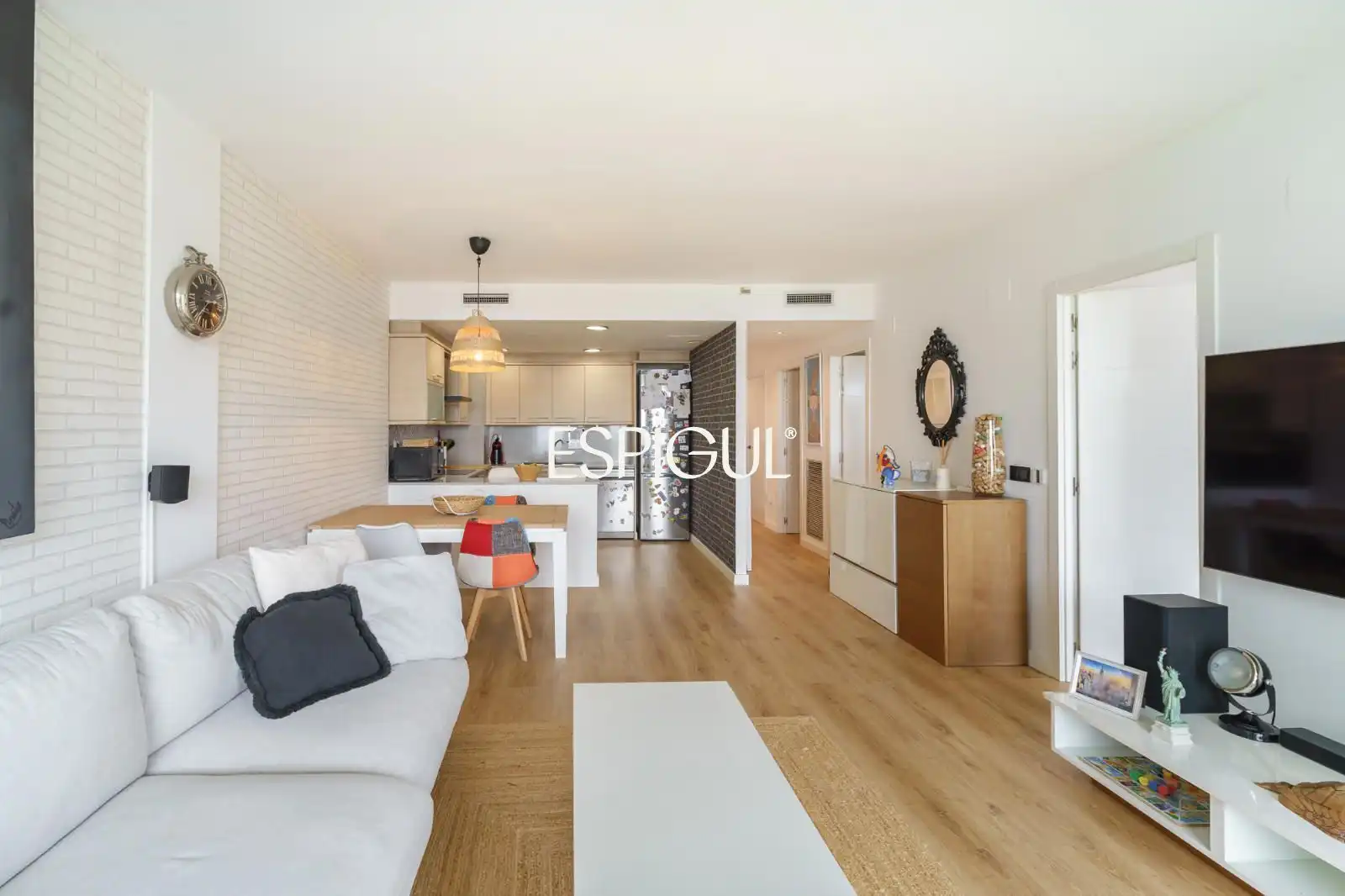 Sala de estar de Piso en venta en Montgat con Aire acondicionado, Calefacción y Terraza