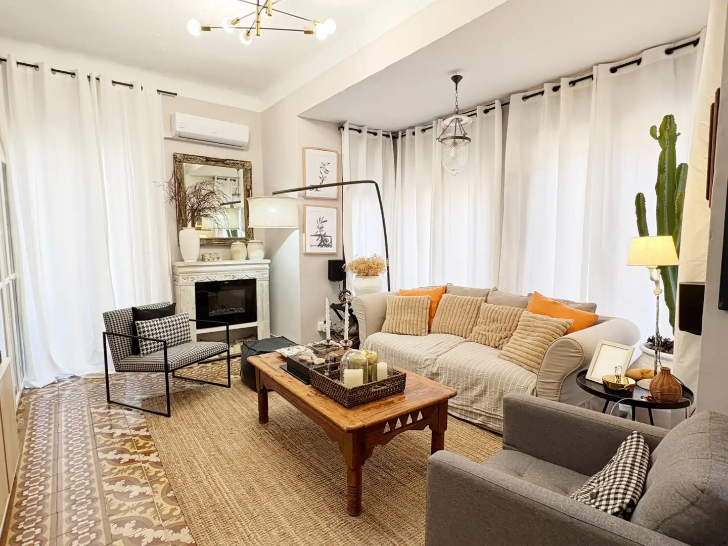 Flat with terrace for sale in Centro