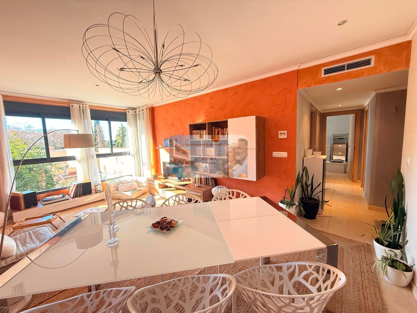 Comedor de Piso en venta en Castellón de la Plana / Castelló de la Plana con Aire acondicionado, Calefacción y Horno