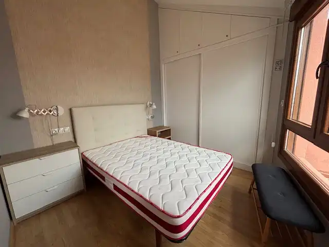 Habitación de Ático de alquiler en Ferrol con Calefacción, Parquet y Terraza
