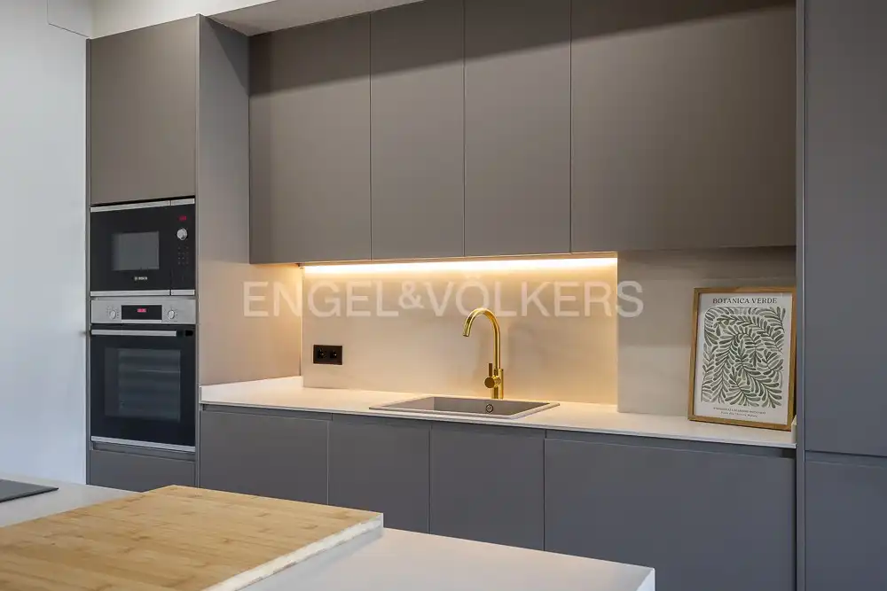 Kitchen of Flat for rent in Valencia  with Air Conditioner, Heating and Terrace