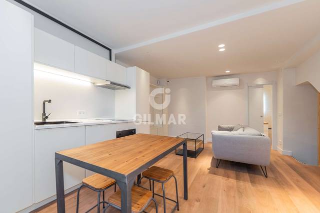 Dúplex en Venta en Guindalera