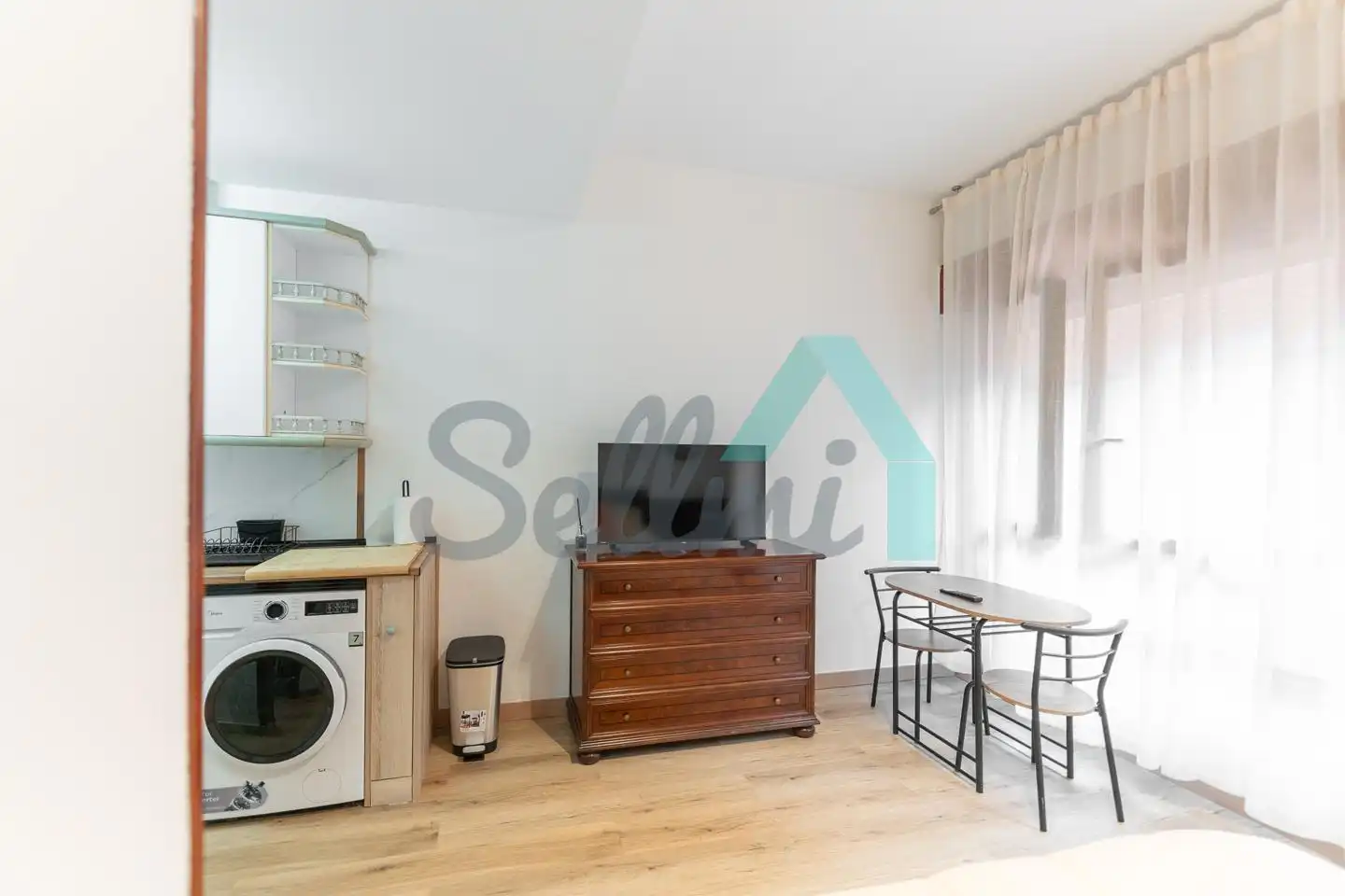 Cocina de Estudio de alquiler en Oviedo  con Parquet y Amueblado