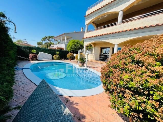 Swimming pool of House or chalet for sale in Tordera  with Private garden, Terrace and Balcony