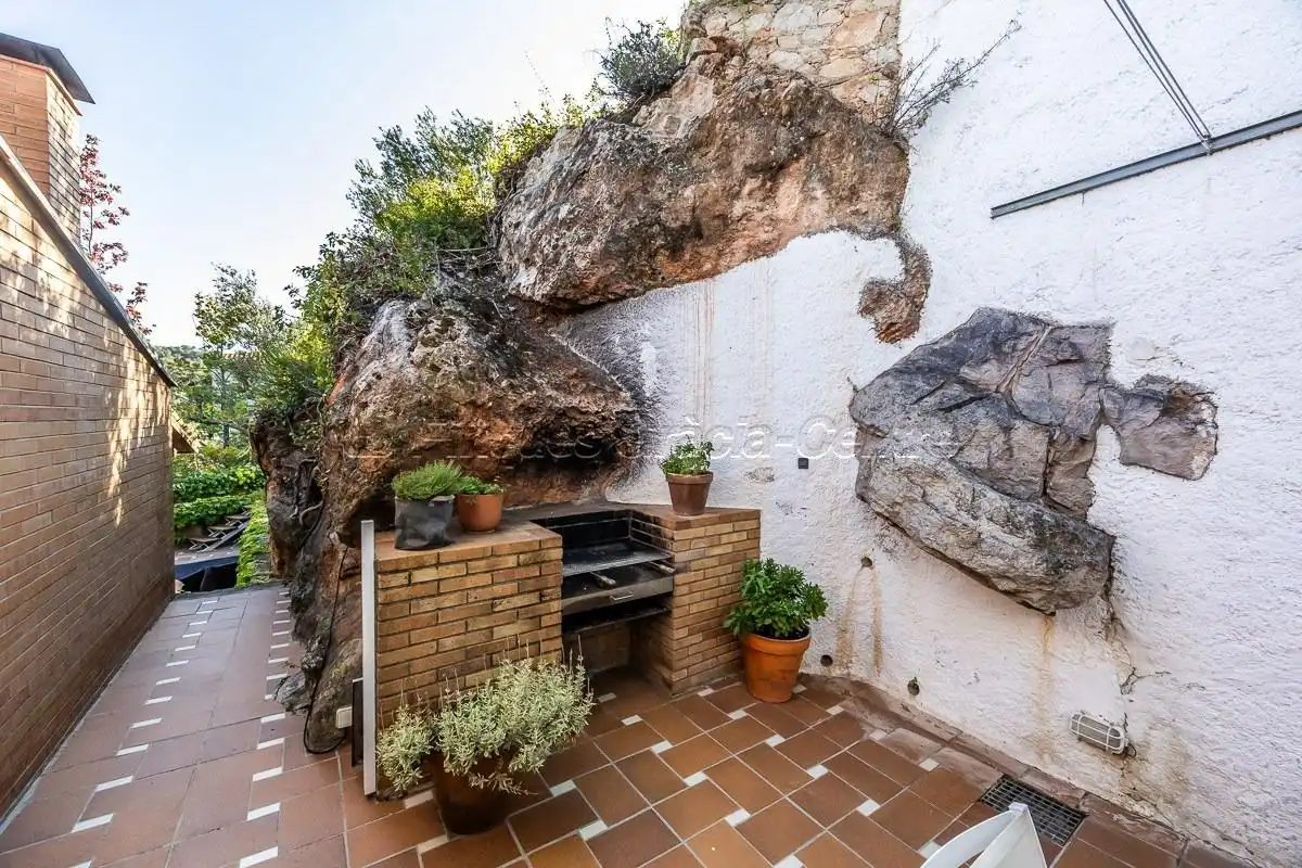 Terrassa de Casa o xalet en venda en Castellar del Vallès amb Calefacció, Jardí privat i Terrassa