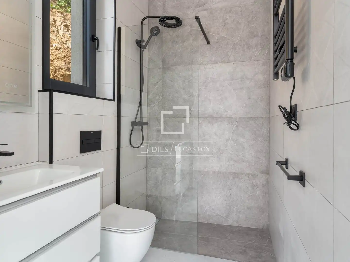 Bathroom of Houses for sale in Lloret de Mar  with Air Conditioner, Heating and Private garden