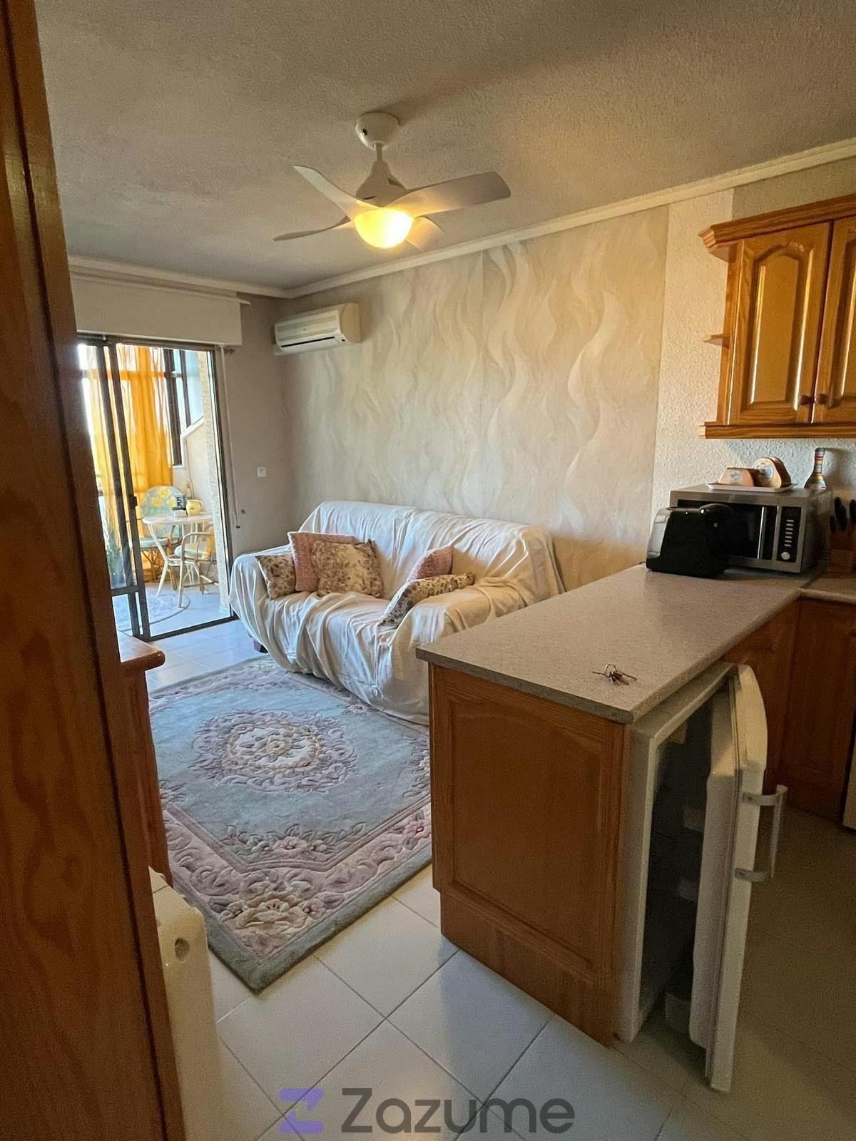 Living room of Flat to rent in Torrevieja  with Air Conditioner, Furnished and Oven