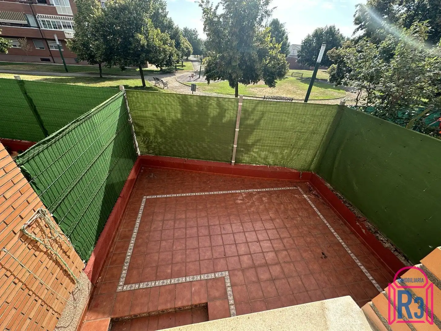 Terrassa de Casa adosada en venda en San Andrés del Rabanedo amb Calefacció, Terrassa i Moblat