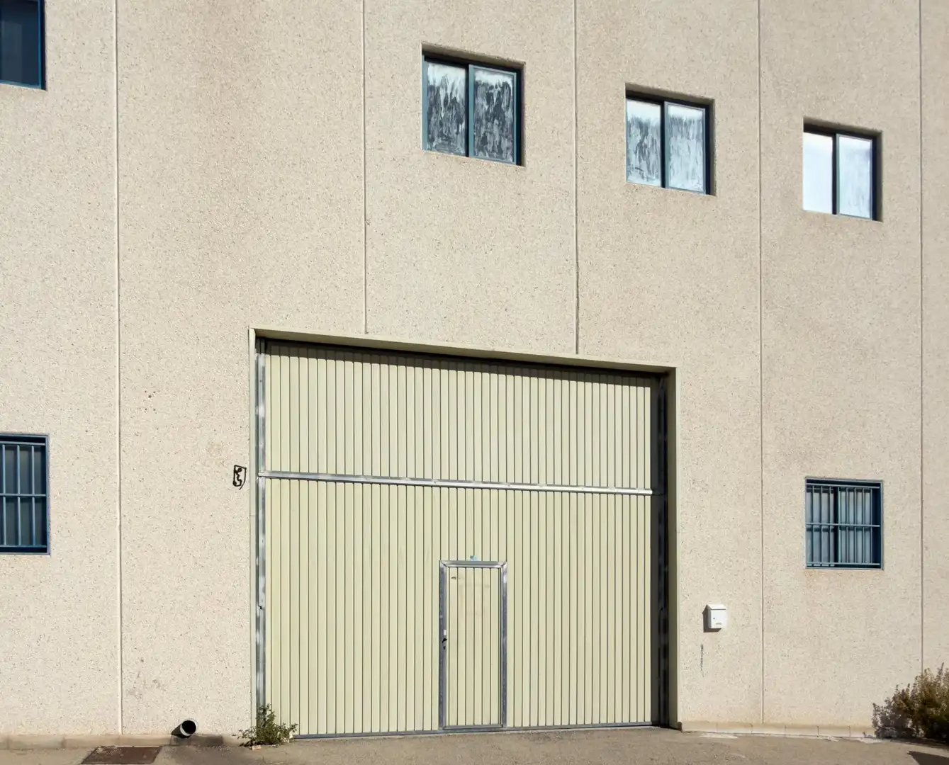 Exterior view of Industrial buildings for sale in Benidorm